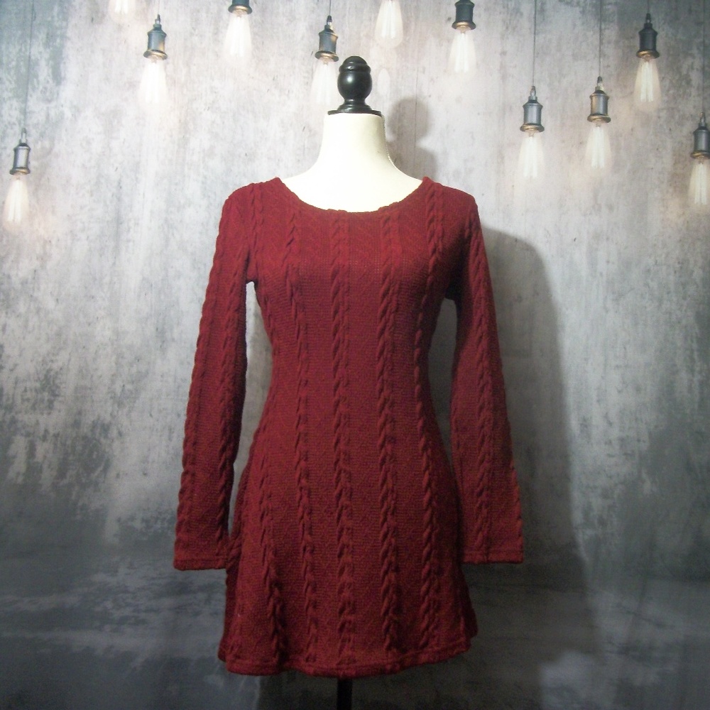Moking top Burgandy Sweater Dress Size Small
